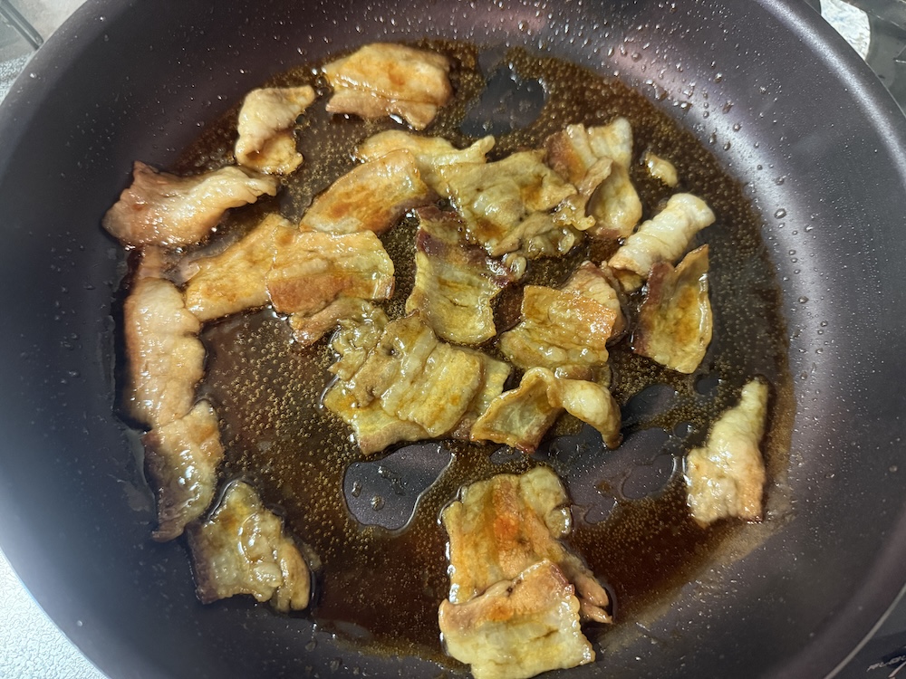 味付けした豚バラ