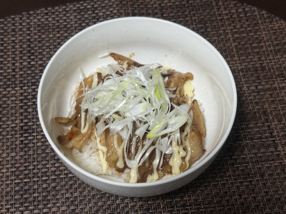 炙りマヨネーズ豚丼