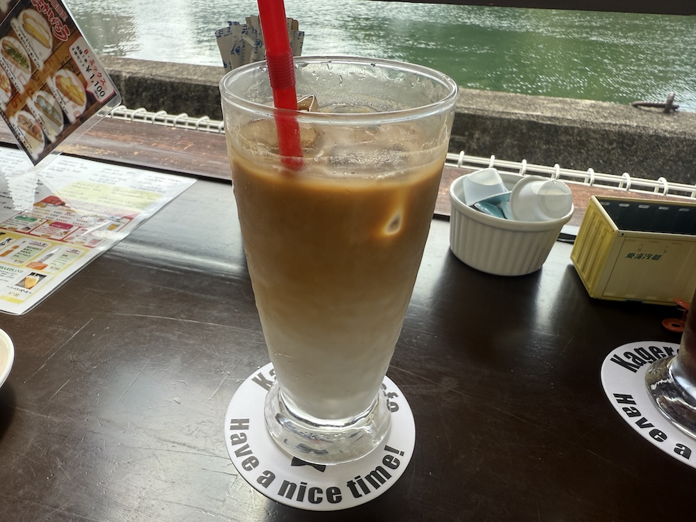 アイスカフェラテ