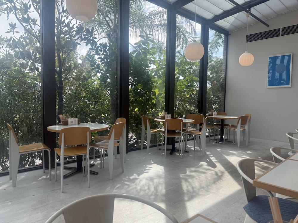 店内