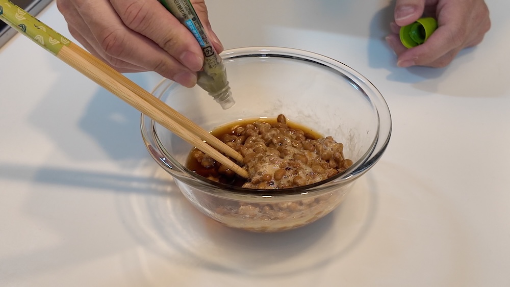 めんつゆとわさびを入れた納豆
