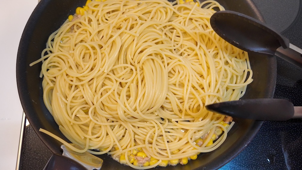 茹でたパスタ