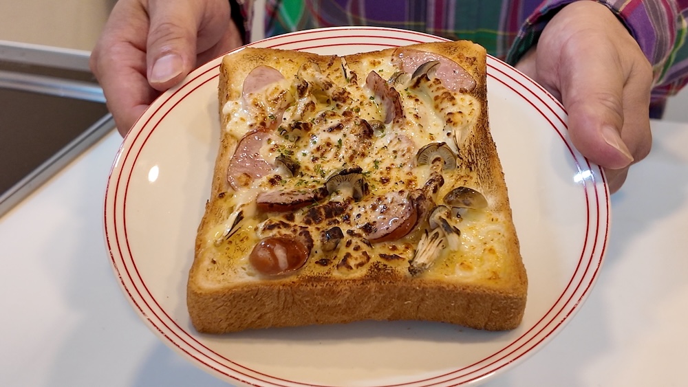 きのこチーズトースト