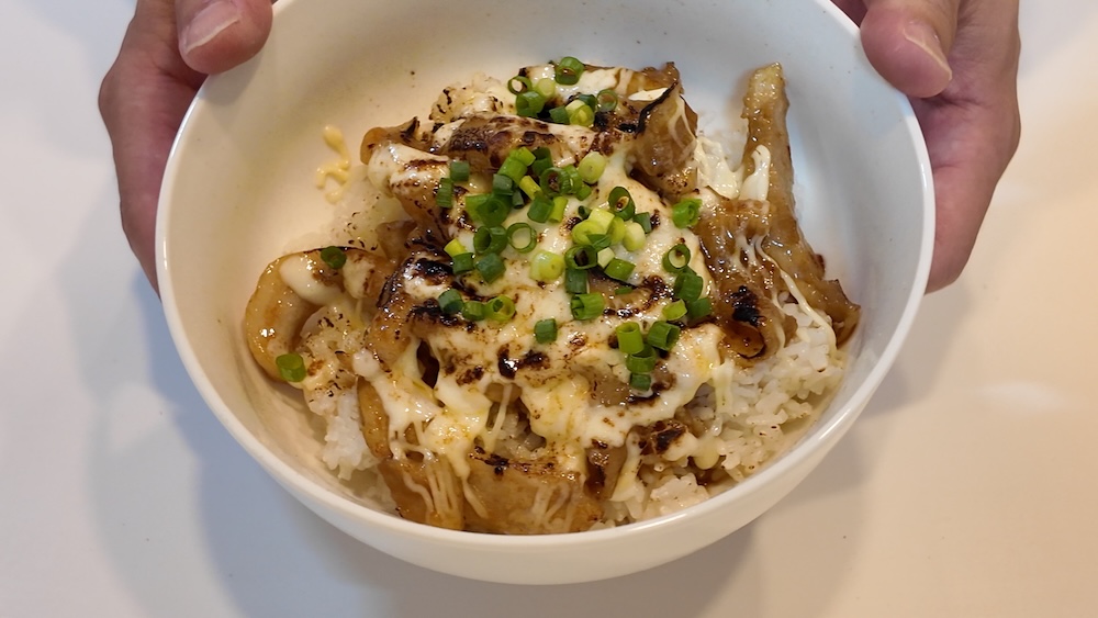 豚トロ丼